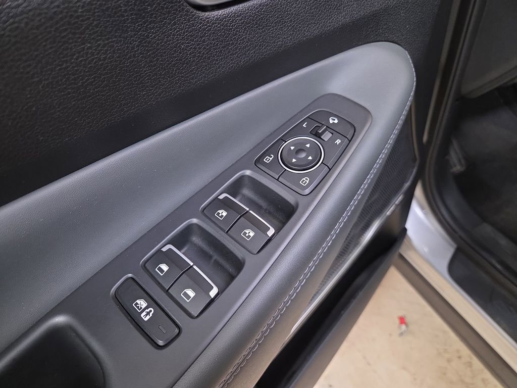 Used 2022 Hyundai Santa Fe Limited image 12