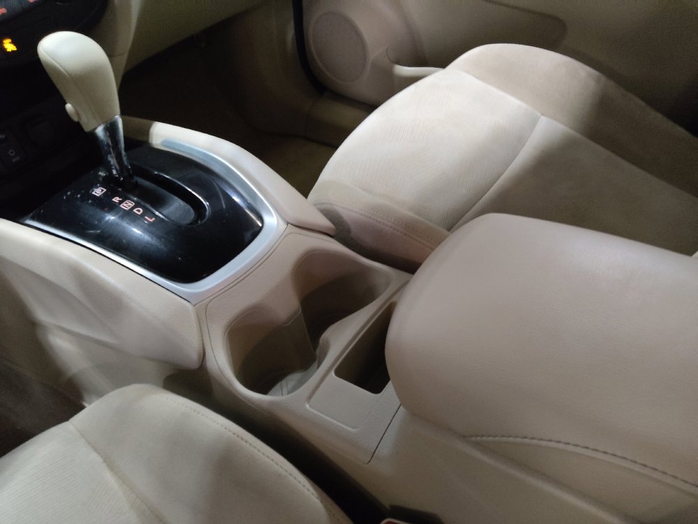 Used 2015 Nissan Rogue SV FWD image 26