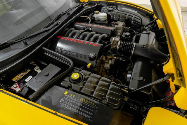 Used 2004 Chevrolet Corvette Convertible w/ Preferred Equipment Group image 47