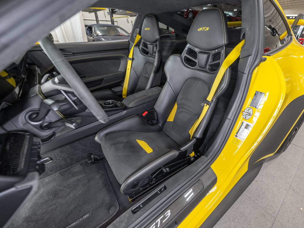 Used 2024 Porsche 911 GT3 RWD image 11