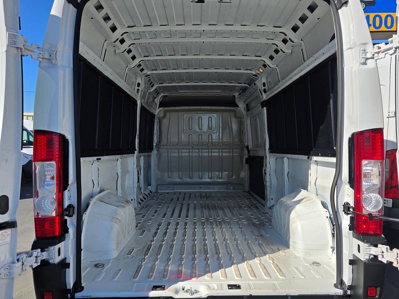 Used 2023 RAM ProMaster 3500 FWD image 11