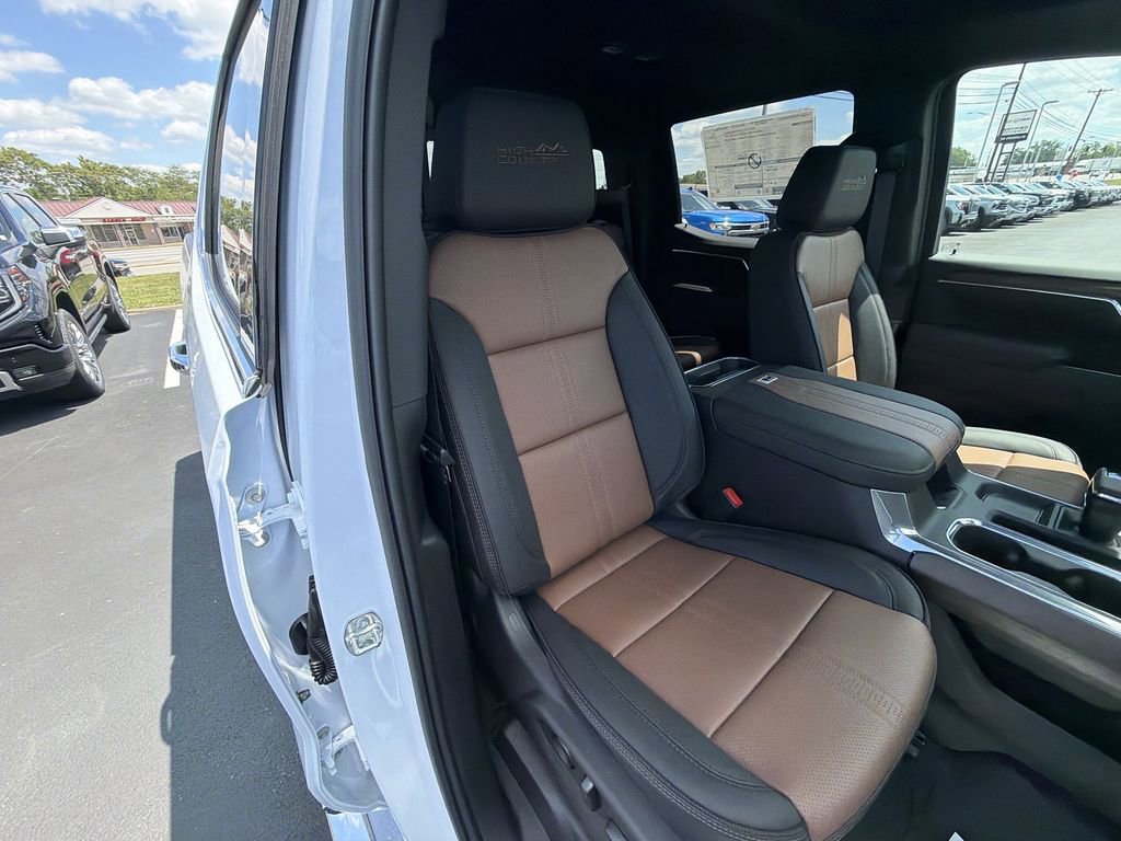 New 2026 Chevrolet Silverado 1500 High Country w/ Technology Package AWD/4WD image 31