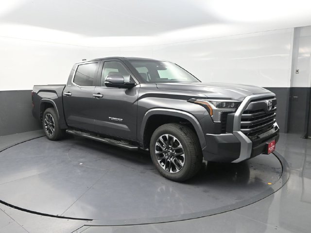 Used 2026 Toyota Tundra Limited AWD/4WD image 10