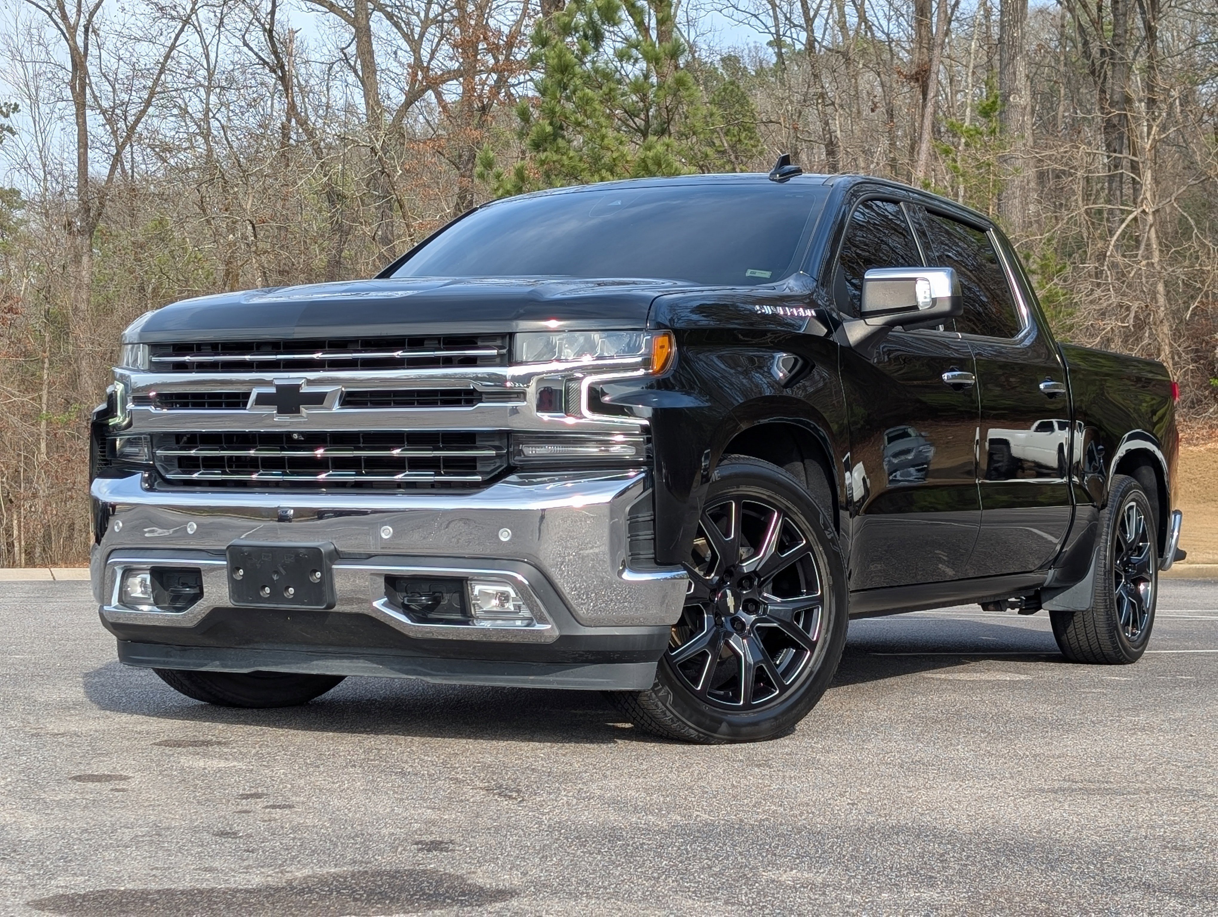 Used 2022 Chevrolet Silverado 1500 LTZ w/ Technology Package image 4