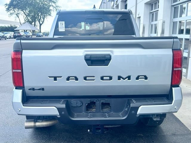 Used 2024 Toyota Tacoma TRD Off-Road w/ TRD Off Road Upgrade Package AWD/4WD image 5