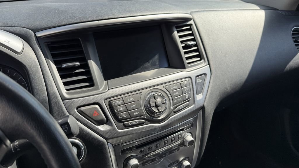 Used 2020 Nissan Pathfinder SL AWD/4WD image 4