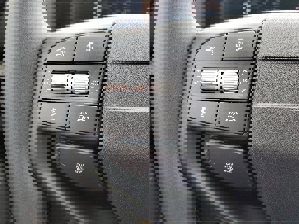 New 2026 Kia Sportage LX image 11