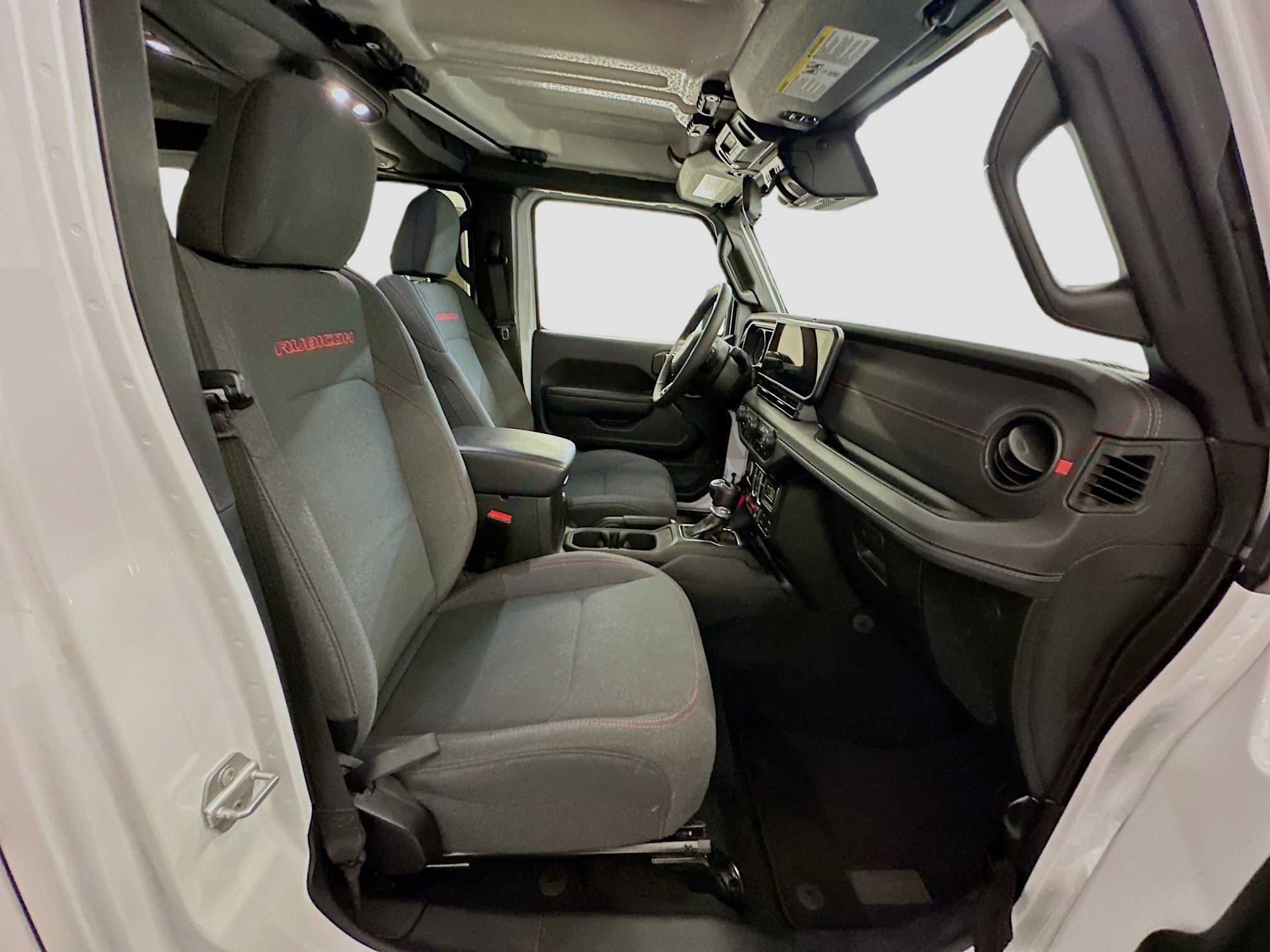 Used 2025 Jeep Wrangler Unlimited Rubicon image 31