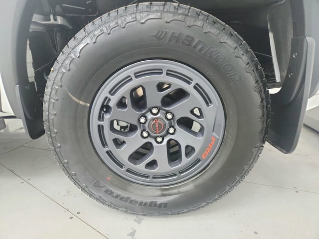 New 2026 Nissan Frontier PRO-4X w/ Pro-4x Convenience Package image 50