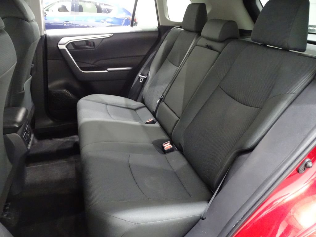 Used 2023 Toyota RAV4 LE image 10