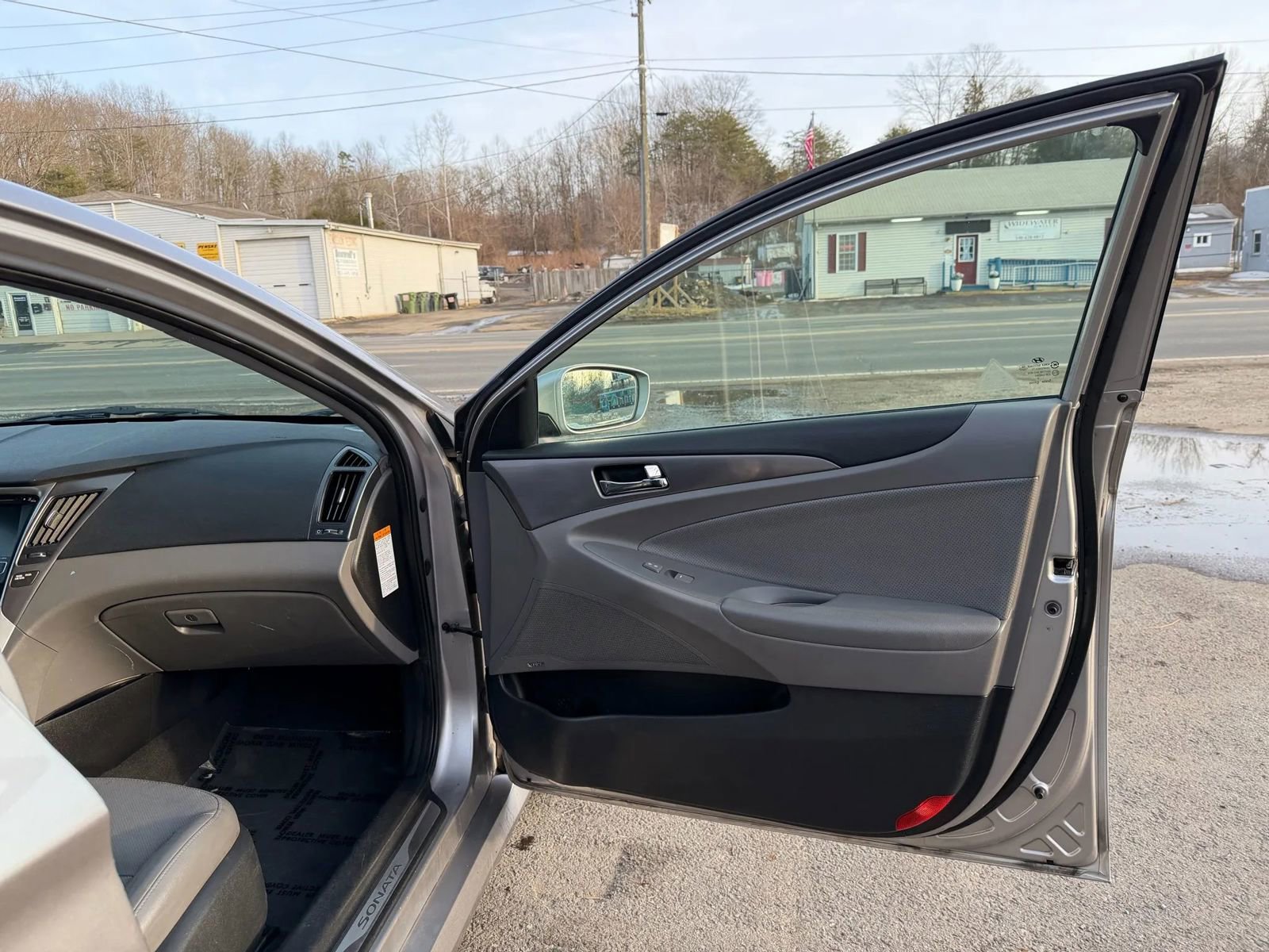 Used 2013 Hyundai Sonata Limited image 17