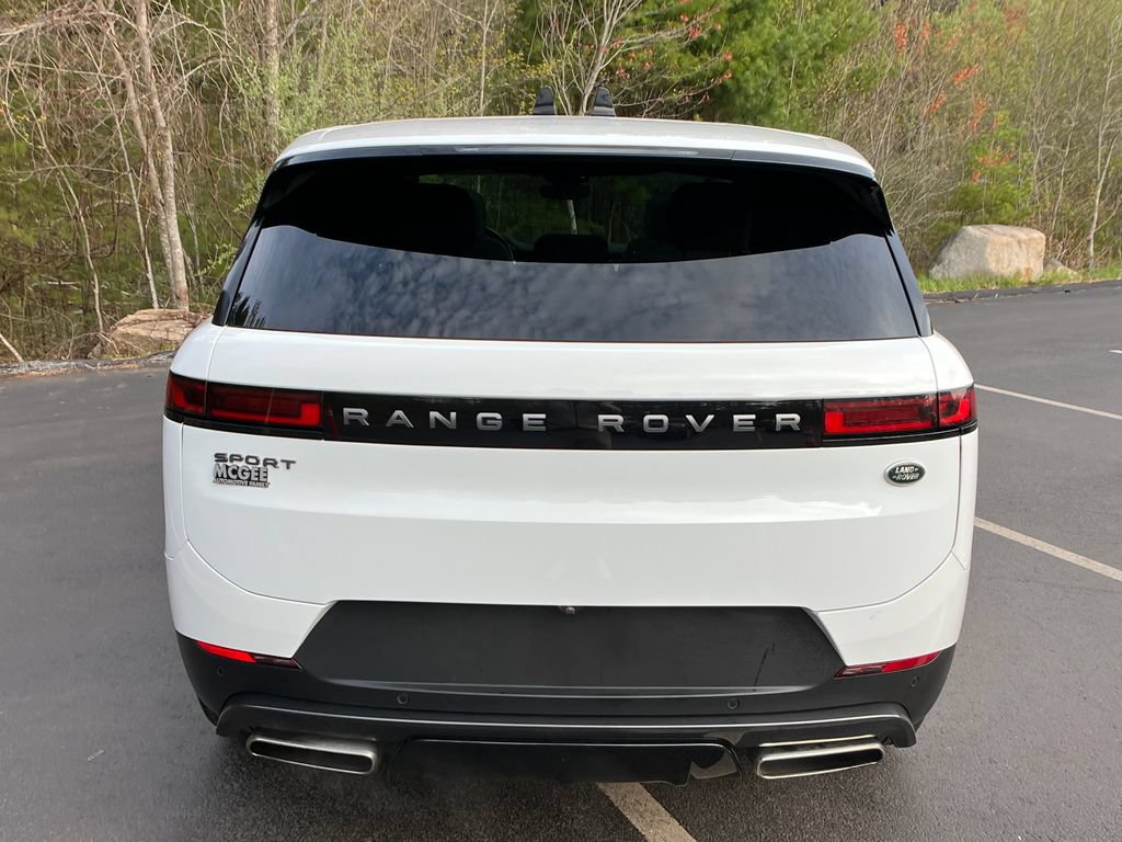 Used 2023 Land Rover Range Rover Sport SE AWD/4WD image 4
