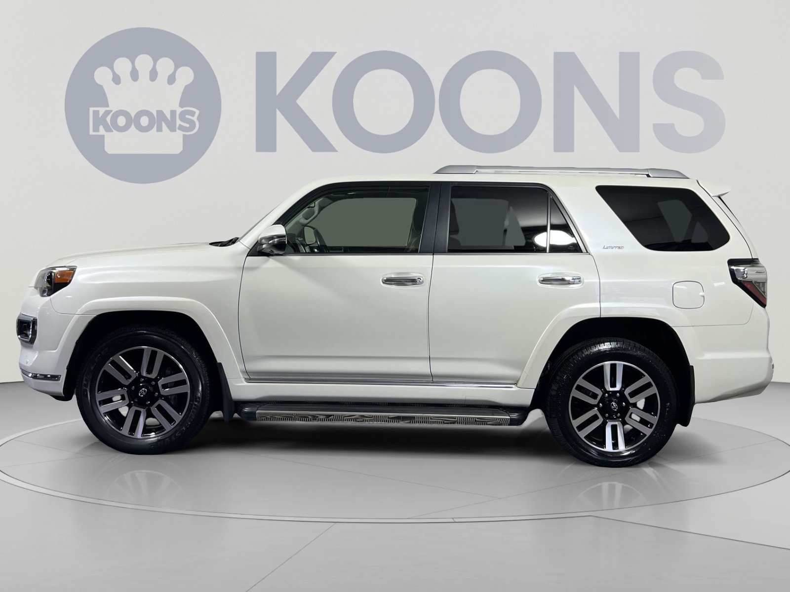 Used 2023 Toyota 4Runner Limited AWD/4WD image 2