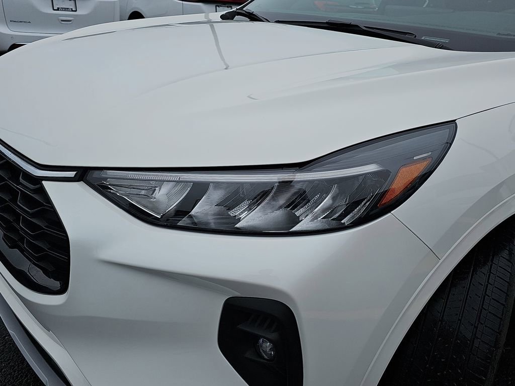 Used 2023 Ford Escape ST-Line Select w/ Tech Pack #2 image 29