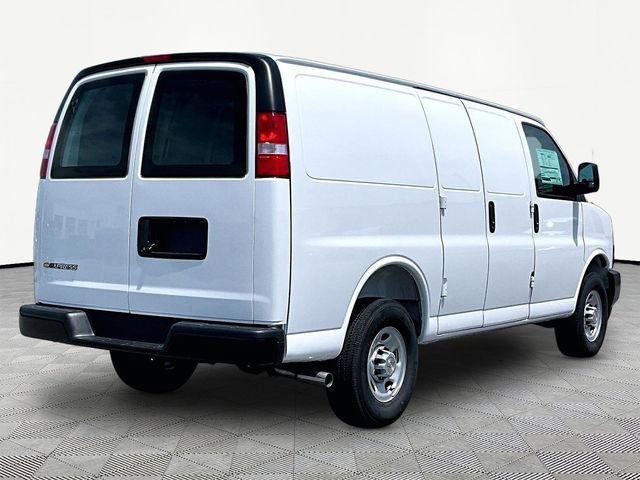 New 2026 Chevrolet Express 2500 w/ Driver Convenience Package RWD image 6