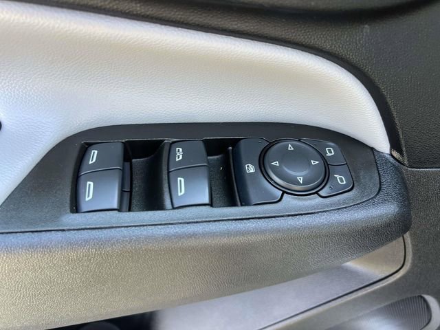 Used 2023 Chevrolet Equinox LS w/ Driver Confidence II Package FWD image 18