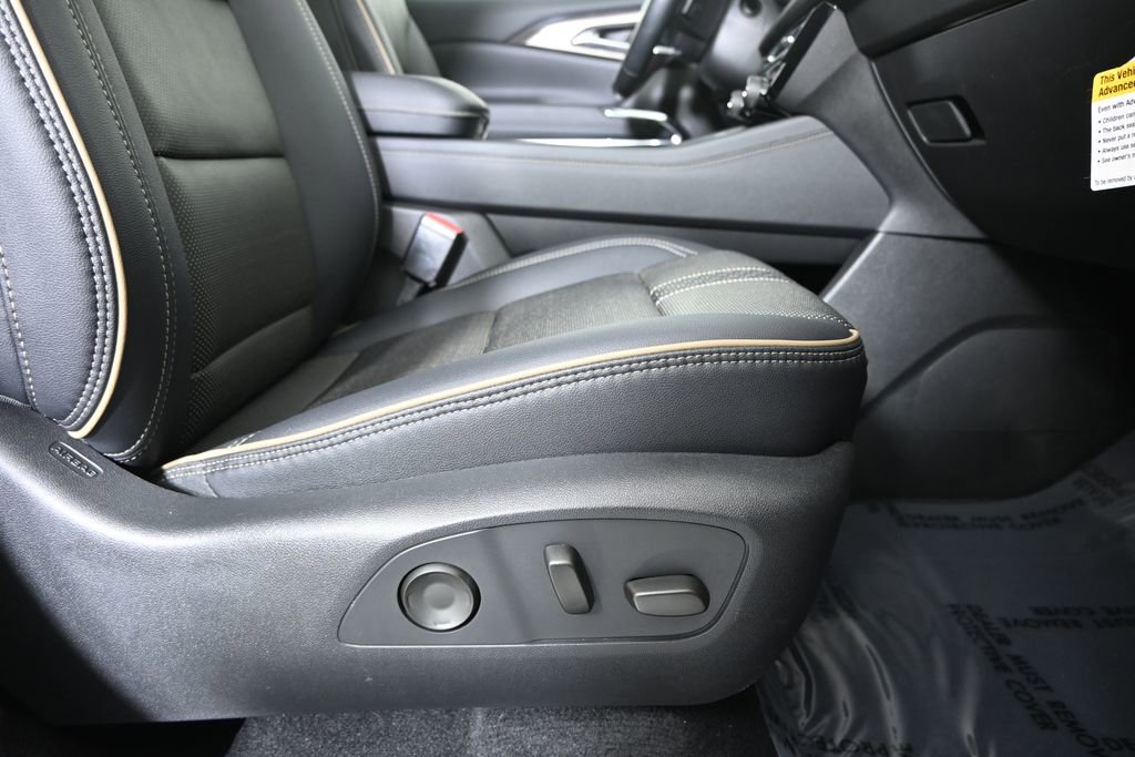 Used 2025 Chevrolet Traverse High Country w/ LPO, Floor Liner Package image 14