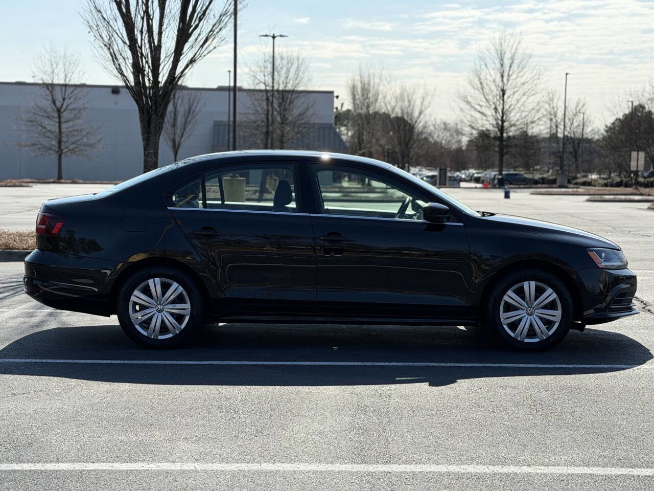 Used 2017 Volkswagen Jetta S image 24