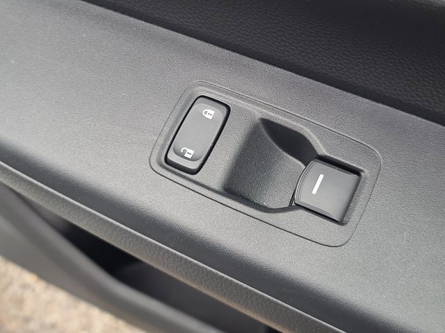 Used 2025 Honda CR-V LX image 21