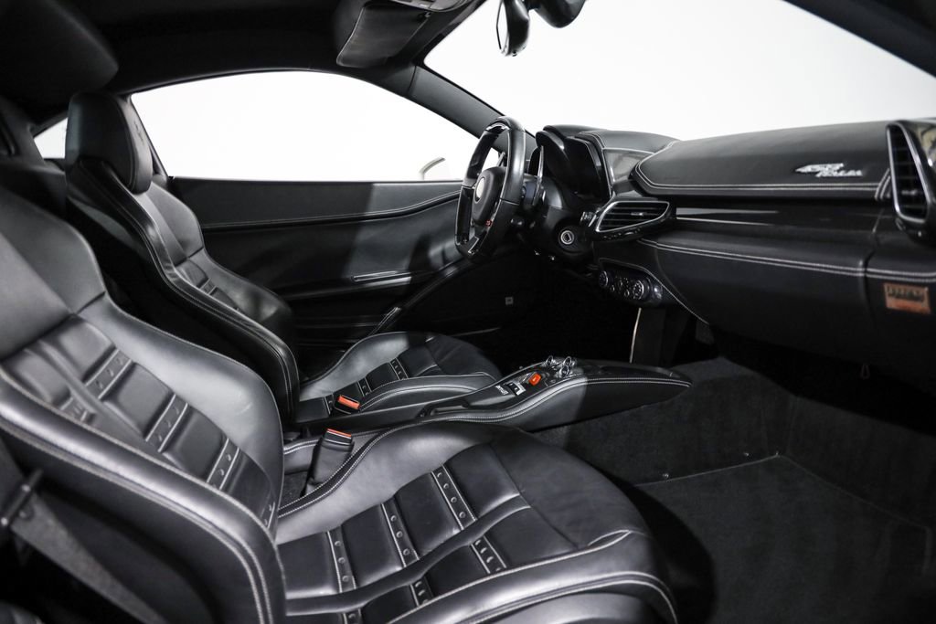 Used 2012 Ferrari 458 Italia Coupe image 28