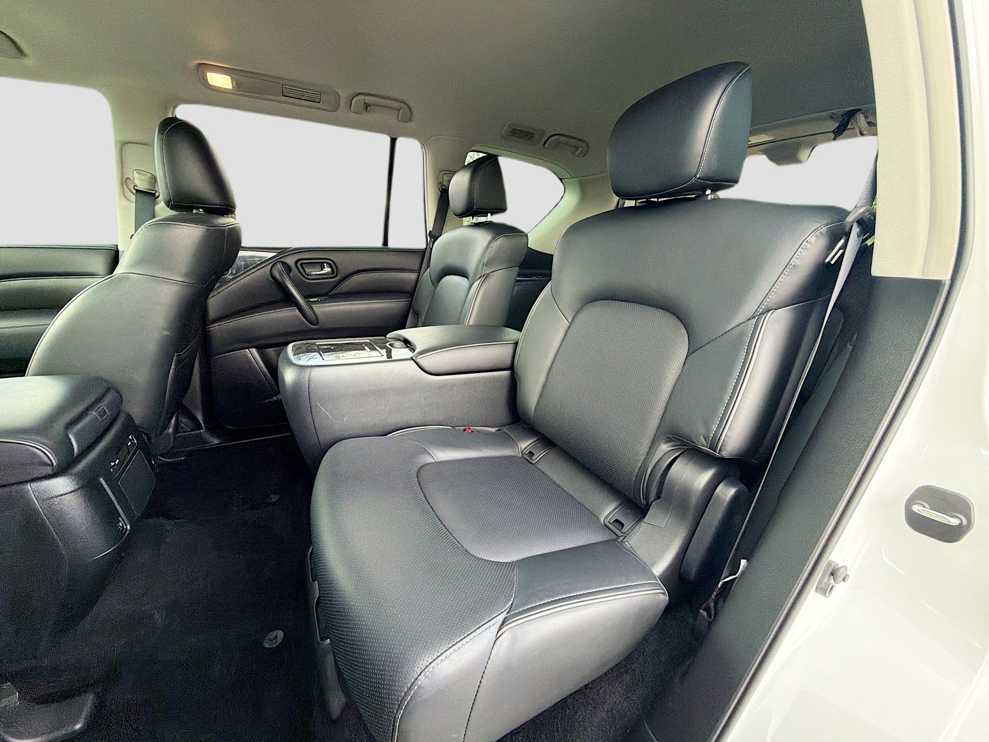 Used 2023 INFINITI QX80 Luxe w/ Cargo Package image 23