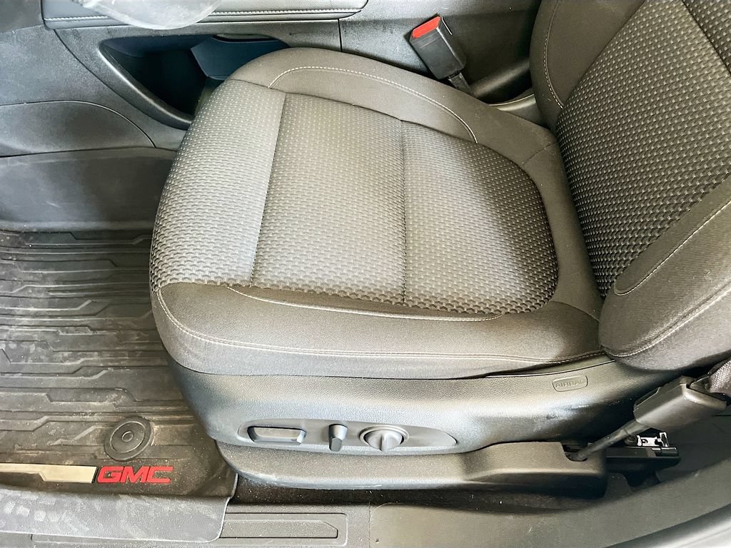 Used 2023 GMC Acadia SLE w/ Driver Convenience Package FWD image 19