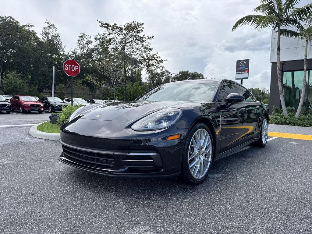 Used 2018 Porsche Panamera 4 Executive AWD/4WD image 31