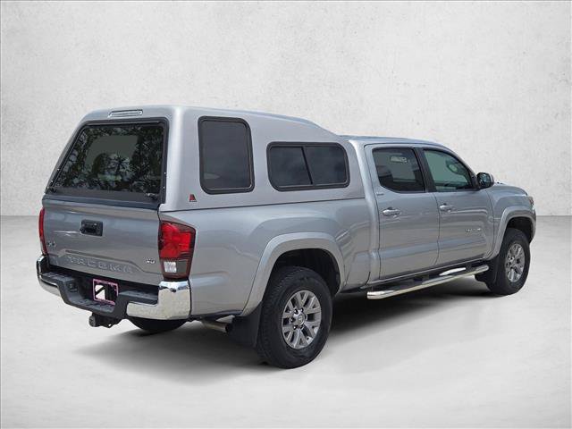 Used 2019 Toyota Tacoma SR5 AWD/4WD image 5