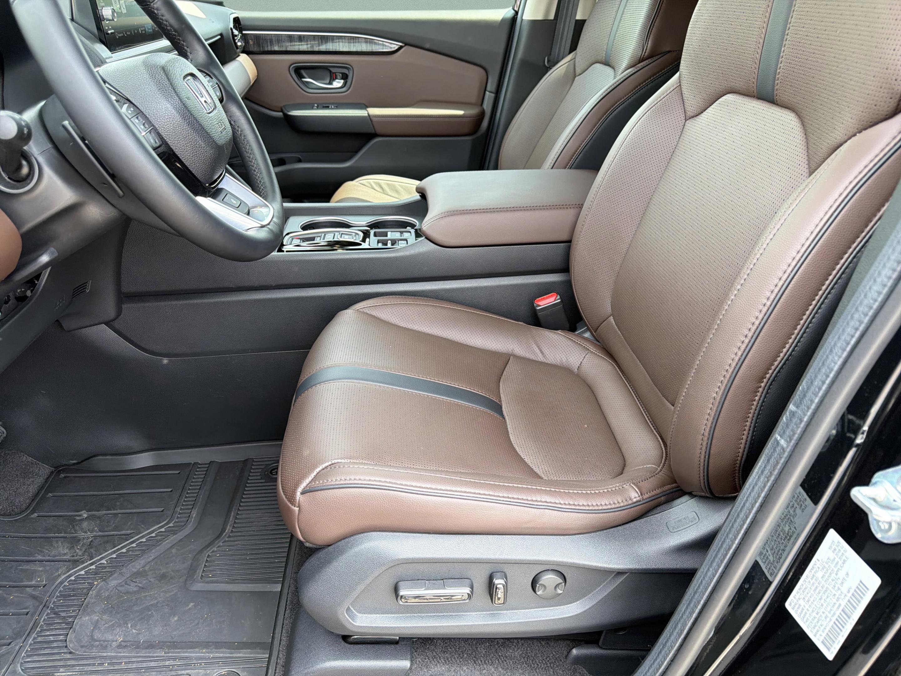 Certified 2024 Honda Pilot Elite image 25