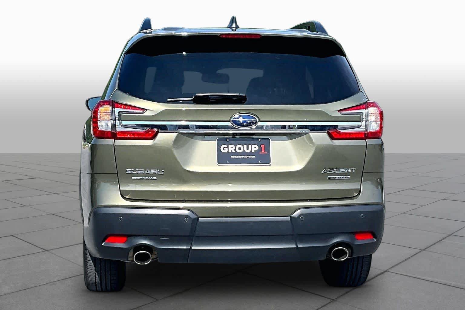 Used 2024 Subaru Ascent Limited w/ Technology Package AWD/4WD image 5