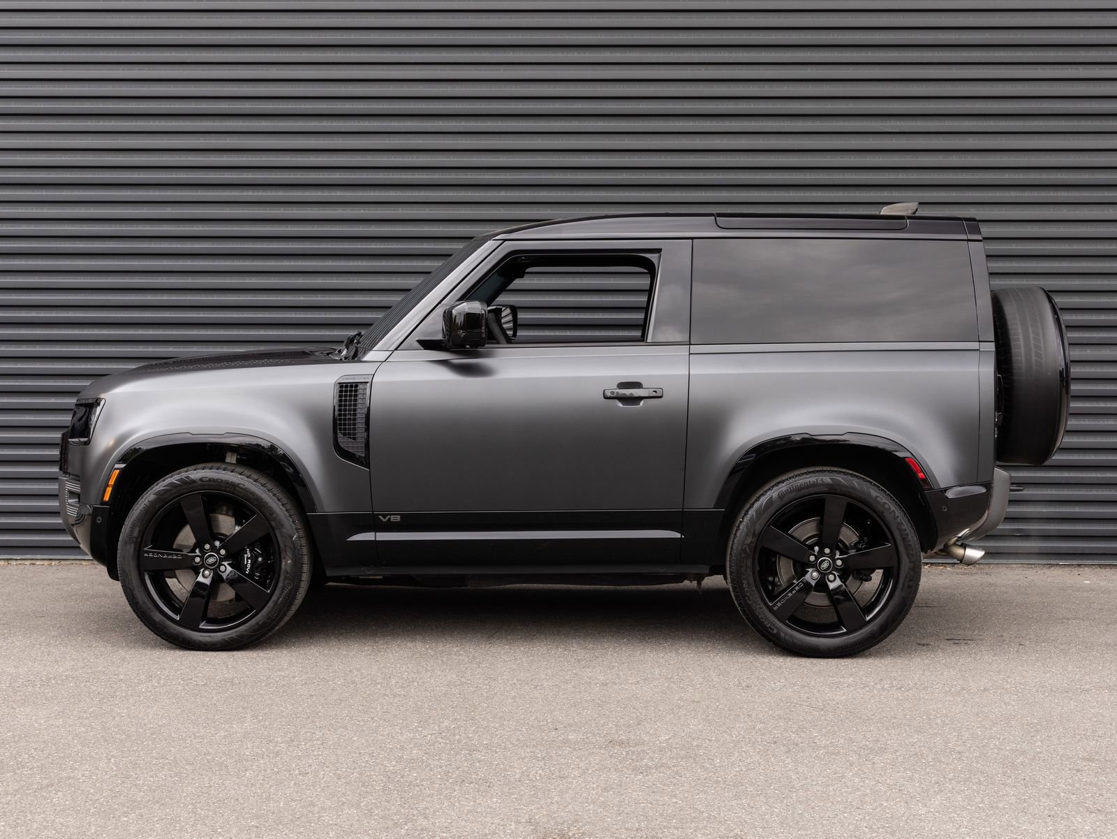 Used 2024 Land Rover Defender 90 Carpathian Edition AWD/4WD image 2
