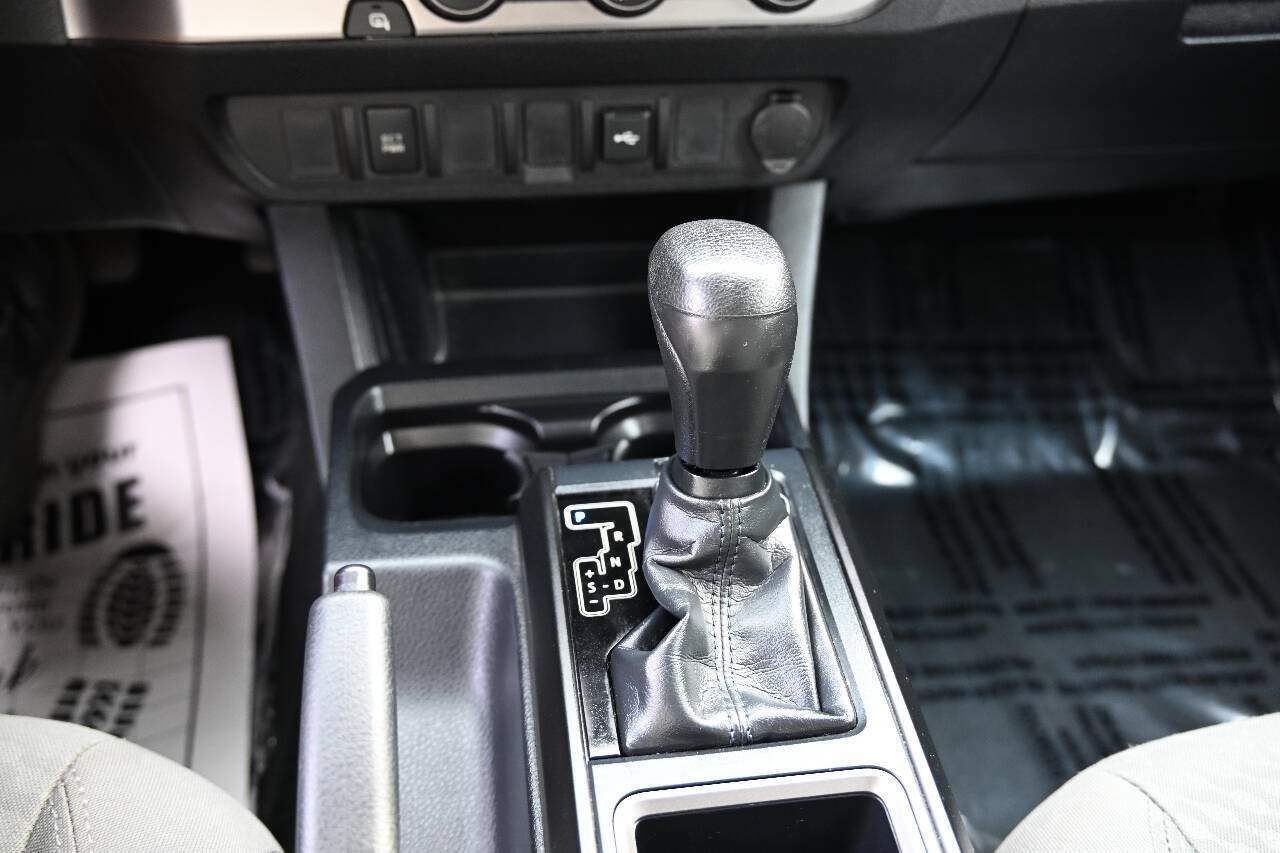 Used 2020 Toyota Tacoma SR RWD image 14