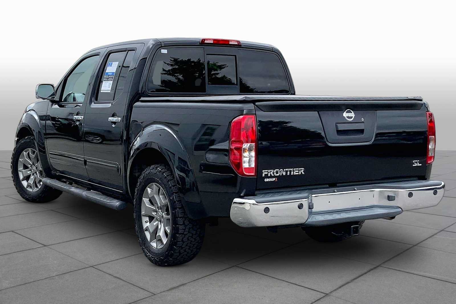 Used 2019 Nissan Frontier SL RWD image 12