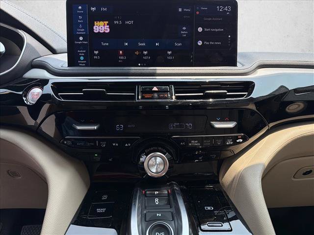 Used 2025 Acura MDX SH-AWD image 18