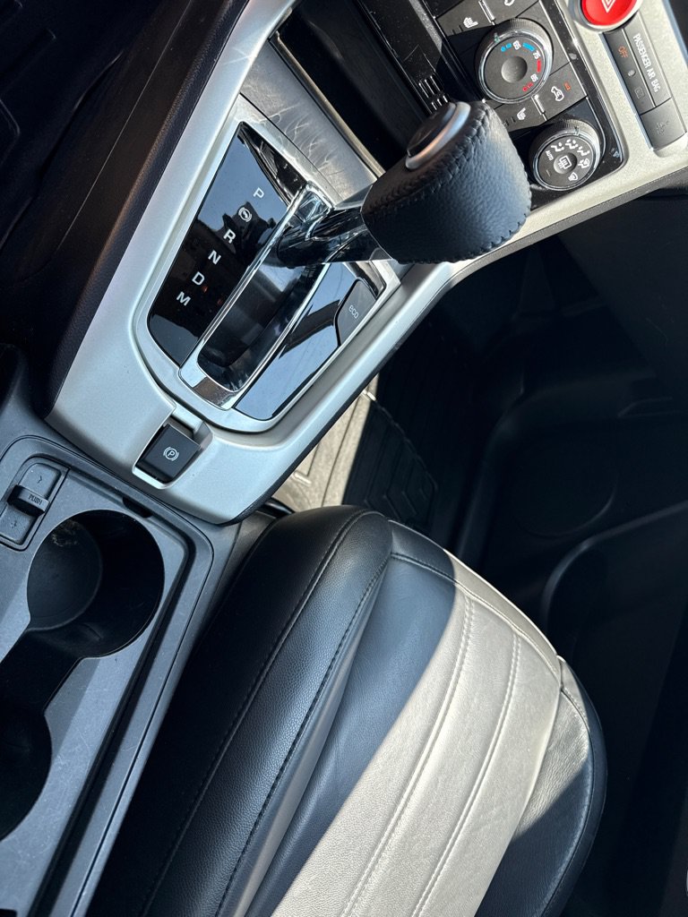 Used 2014 Chevrolet Captiva Sport LTZ FWD image 16