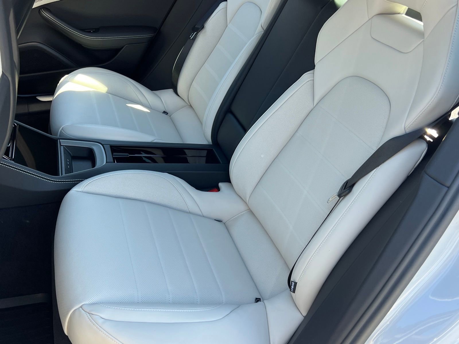 New 2026 Porsche Panamera 4 image 17