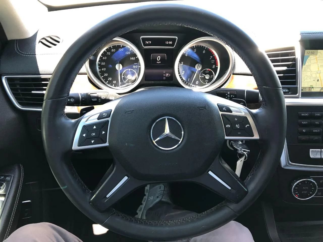 Used 2015 Mercedes-Benz GL 450 4MATIC image 23