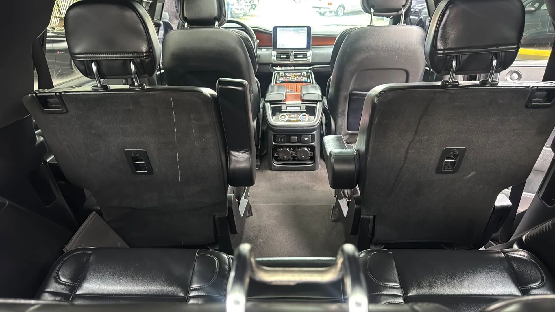 Used 2019 Lincoln Navigator Select RWD image 52