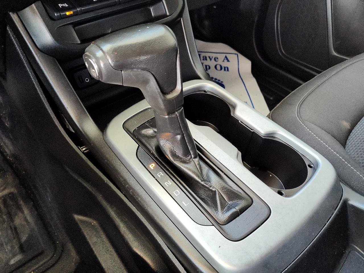 Used 2020 Chevrolet Colorado LT w/ Safety Package image 16