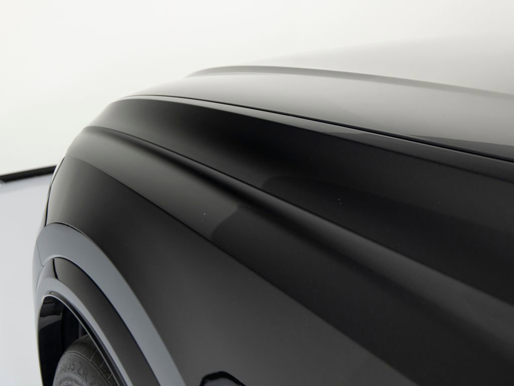 Used 2025 Audi RS Q8 performance image 42