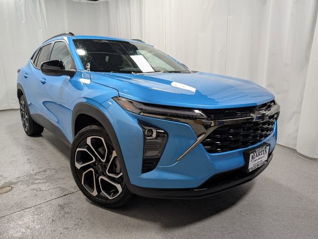 New 2026 Chevrolet Trax RS w/ Driver Confidence Package image 2