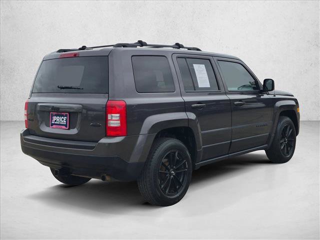 Used 2014 Jeep Patriot Latitude w/ Sun/Sound Group AWD/4WD image 5