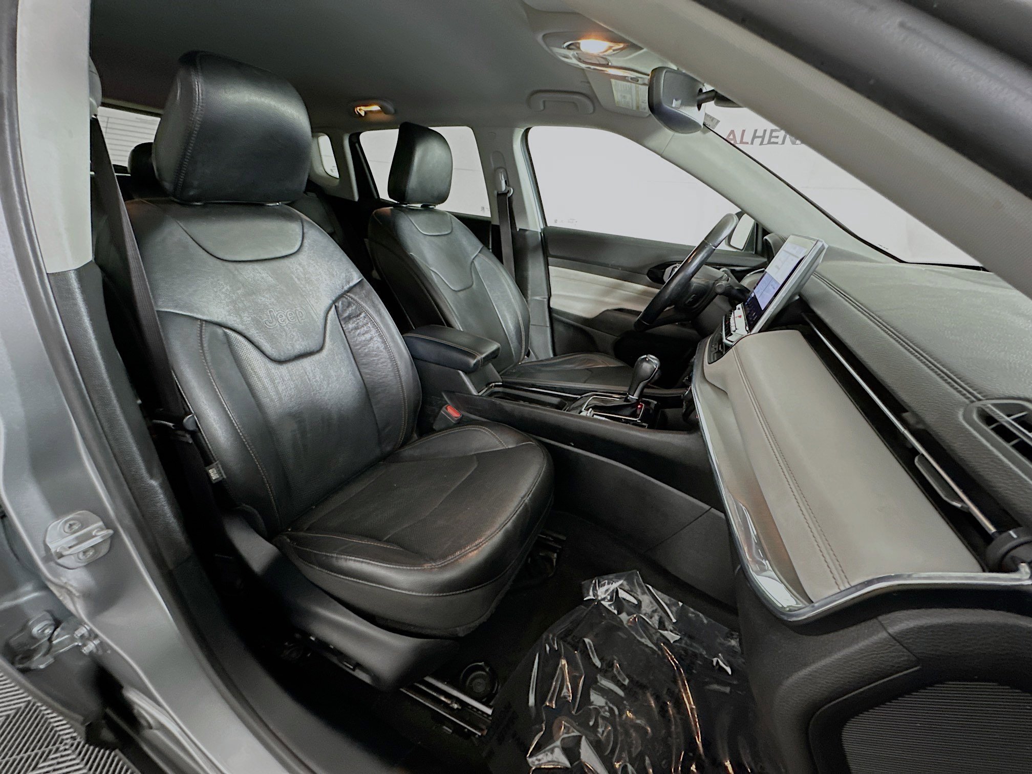 Used 2022 Jeep Compass Limited w/ Elite Group image 28