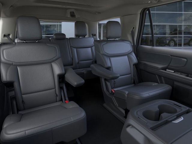 New 2026 Ford Expedition Active image 11