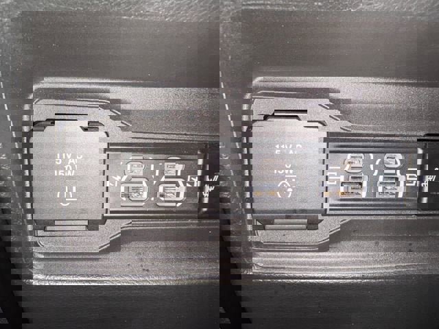 Used 2024 Jeep Grand Cherokee Limited AWD/4WD image 16