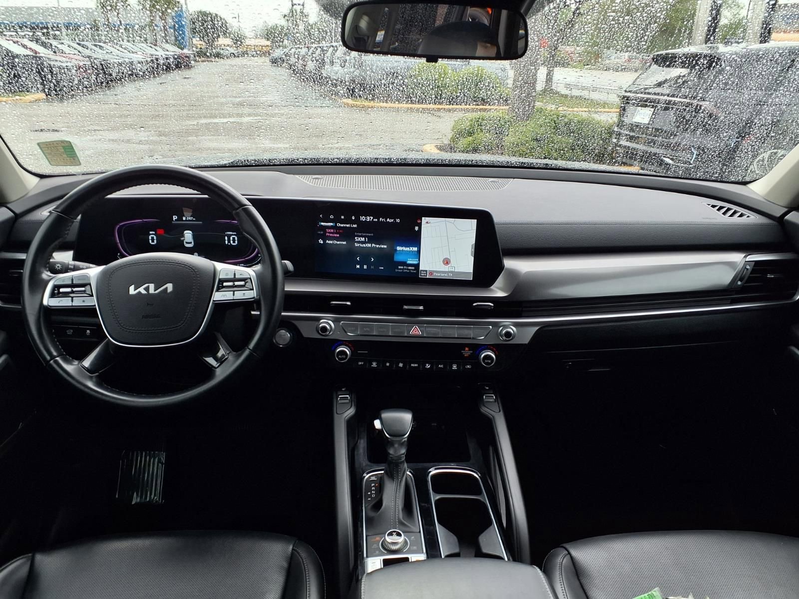 Used 2025 Kia Telluride S image 3