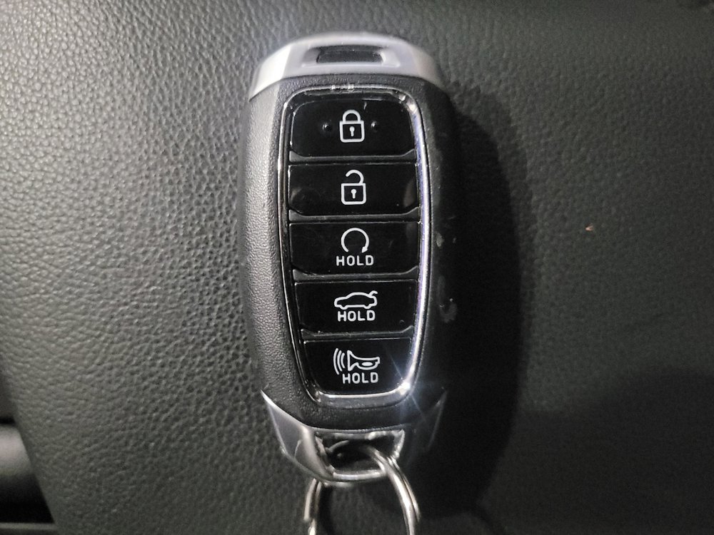 Used 2022 Hyundai Elantra SEL w/ Cargo Package image 32