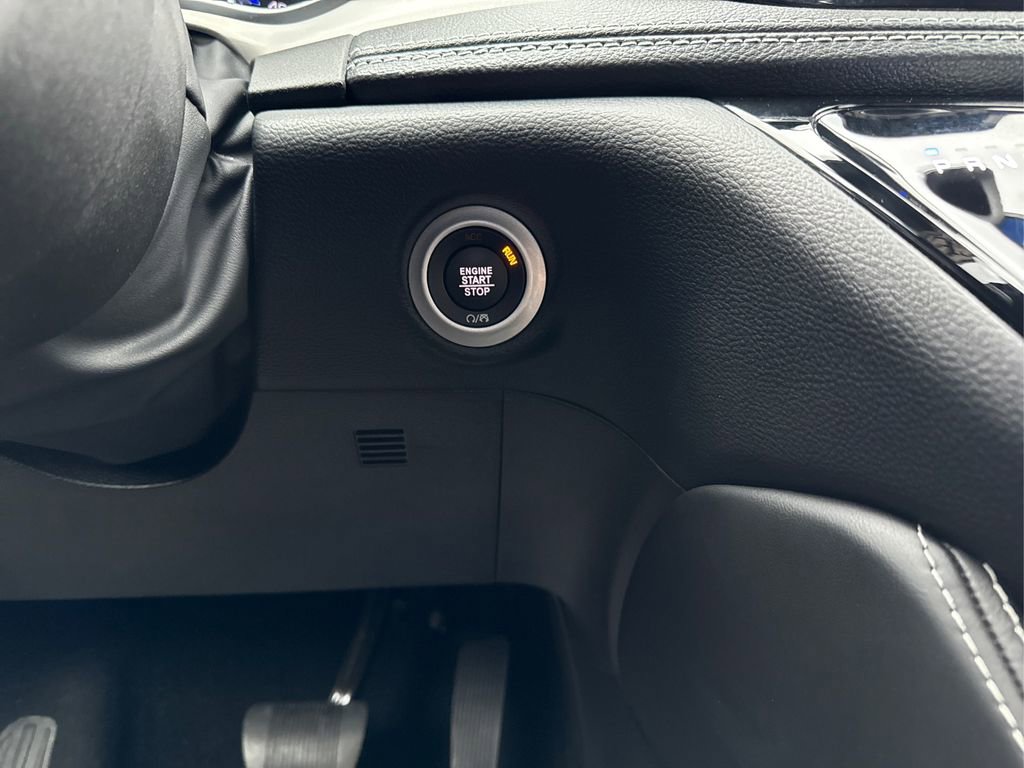 Used 2024 Chrysler Pacifica Limited w/ S Appearance Package image 35