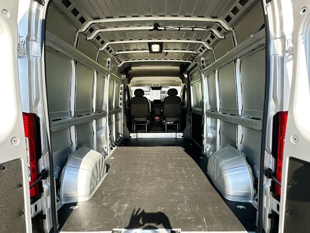 Used 2024 RAM ProMaster 2500 w/ Premium Convenience Group image 13