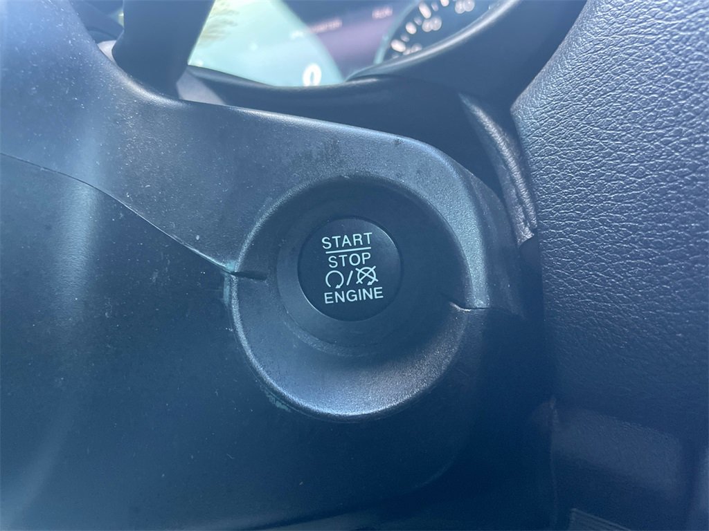 Used 2021 Jeep Renegade Latitude image 21